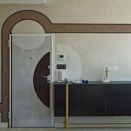 Luxurious Central * Τίρανα