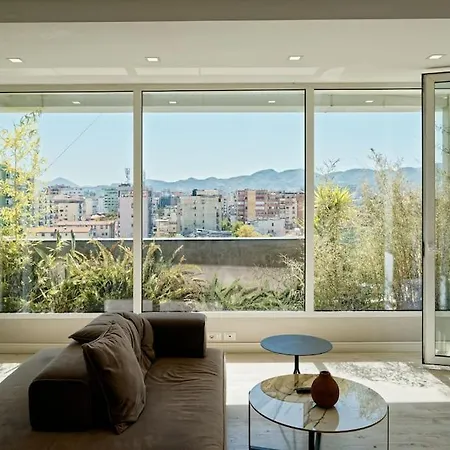 Luxurious Central * Τίρανα