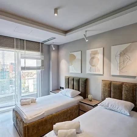 Luxurious Central *