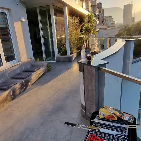 Luxurious Central Apartment